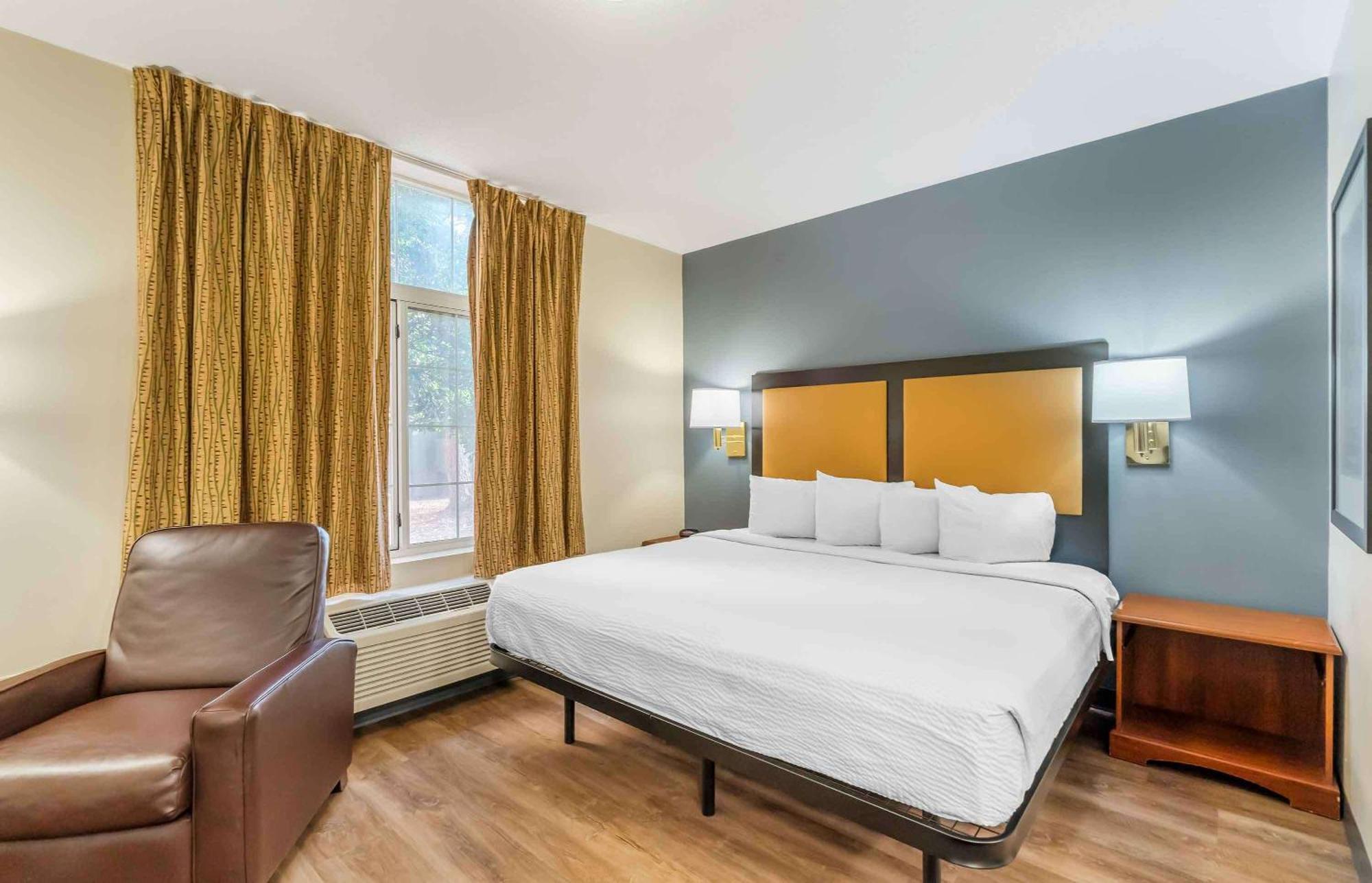 Extended Stay America Suites - Chesapeake - Greenbrier Circle Exterior photo