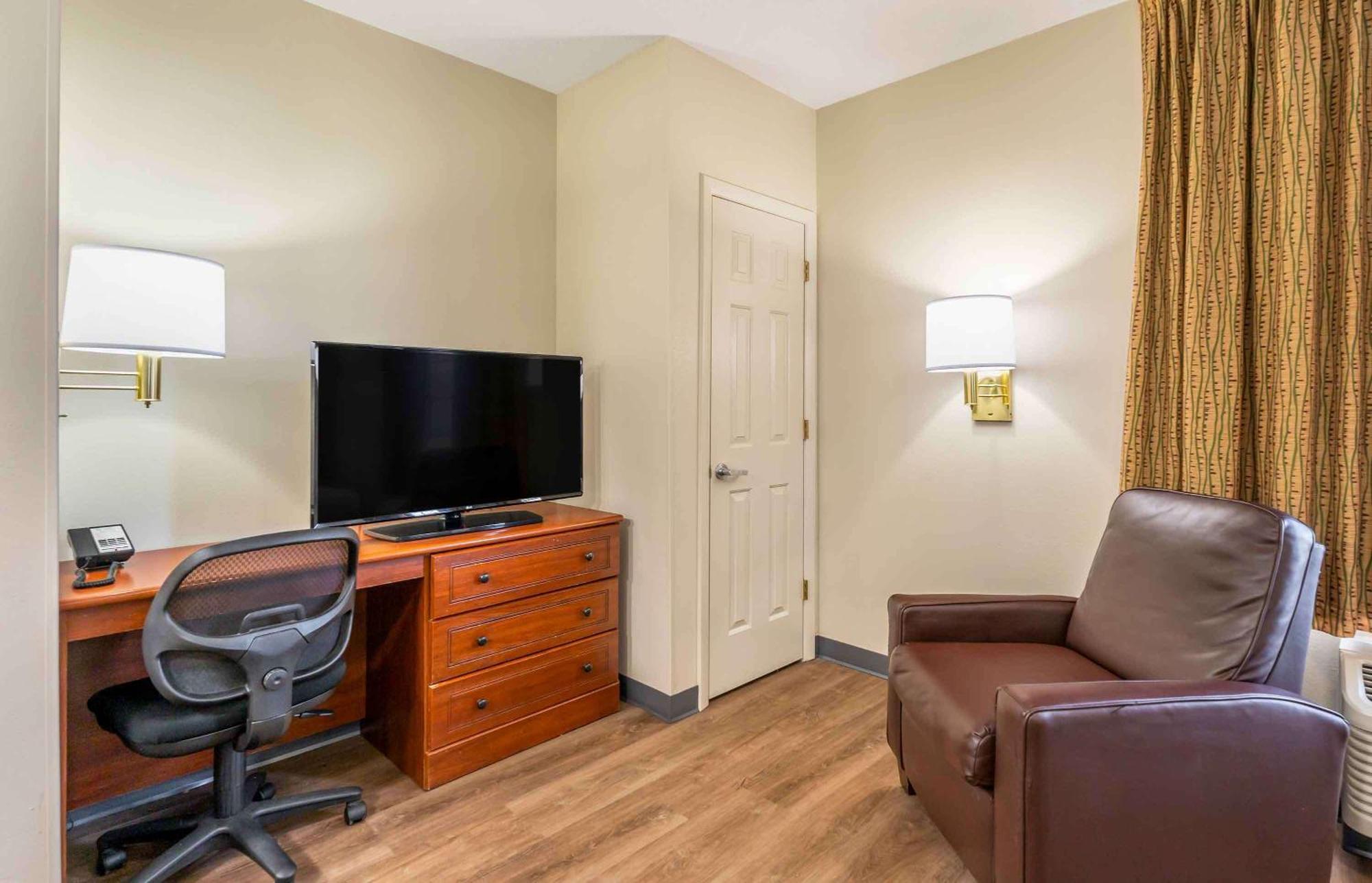 Extended Stay America Suites - Chesapeake - Greenbrier Circle Exterior photo