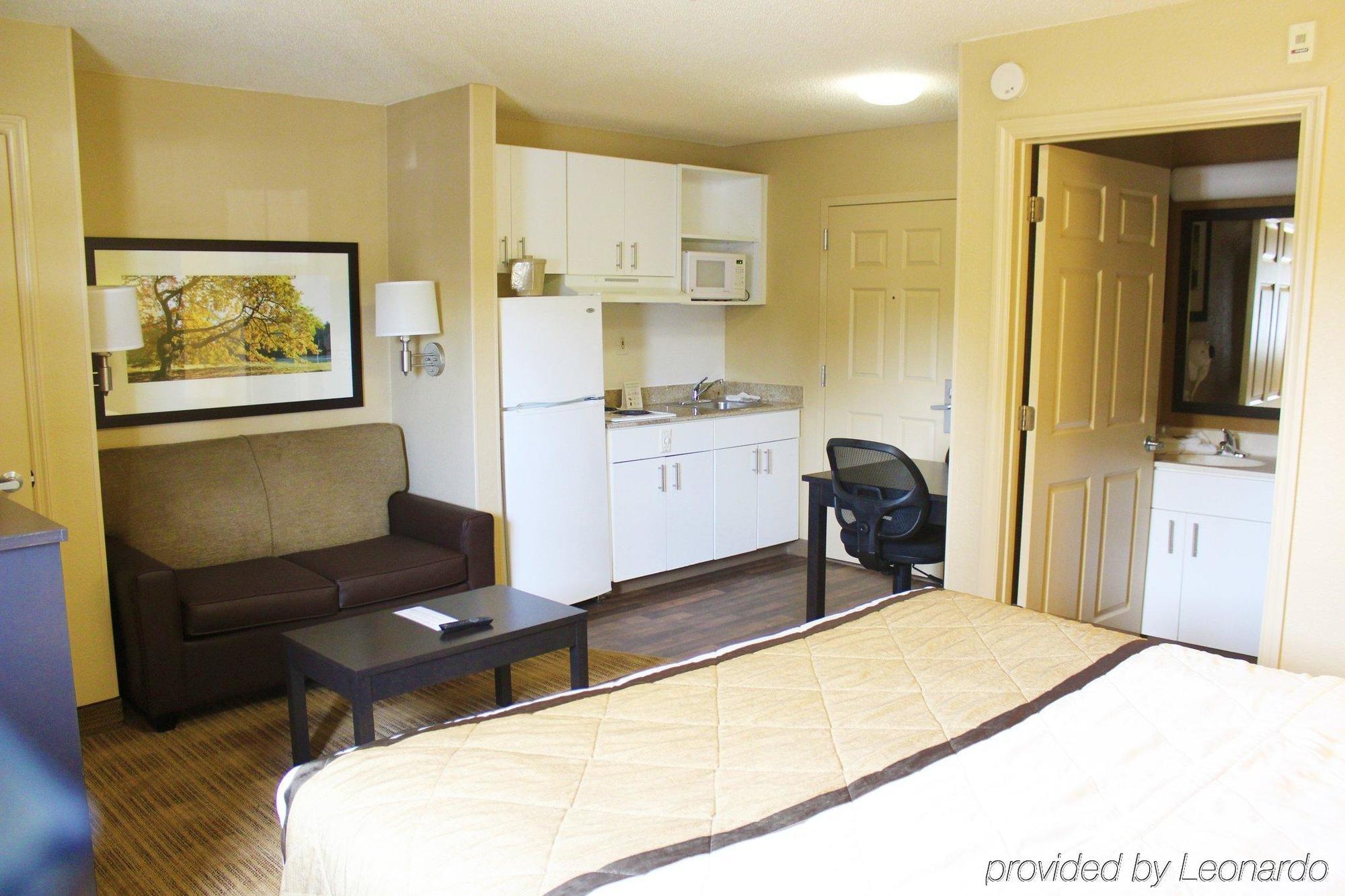 Extended Stay America Suites - Chesapeake - Greenbrier Circle Exterior photo